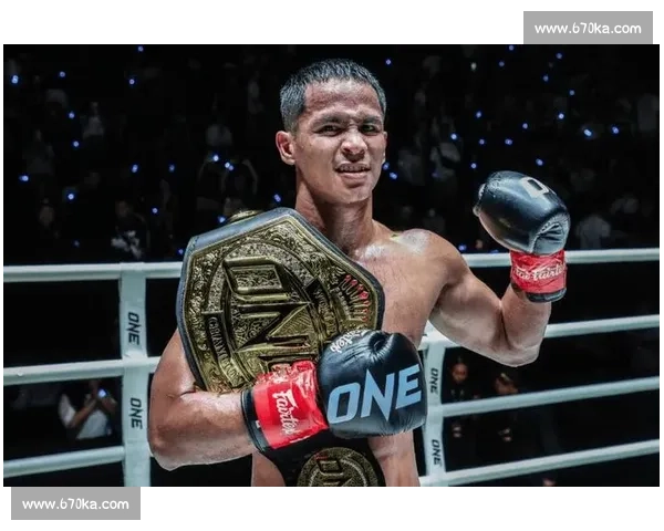 苏波邦正面迎战江通猜巅峰对决引爆泰拳世界技术与力量的终极较量